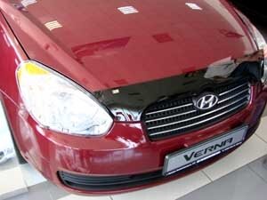 Дефлектор капота (мухобойка) Hyundai Verna 2005-2010 (Хюндай Верна) ТМ SIM