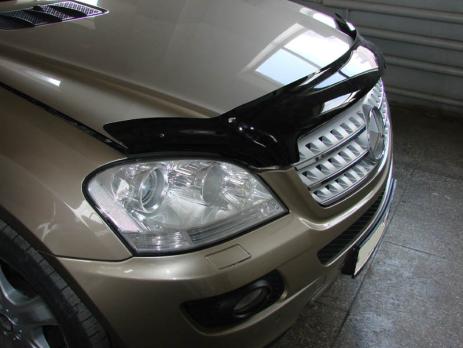 Дефлектор капота (мухобойка) Mercedes Benz ML W164 2005-2011 ТМ SIM