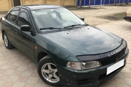 Дефлектор капота (мухобойка) Mitsubishi Lancer 1997–2003 (Митсубиши Лансер) ТМ Вип Тюнинг