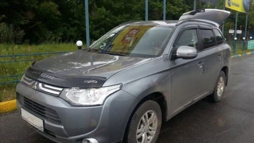 Дефлектор капота (мухобойка) Mitsubishi Outlander c 2012 г.в. (Митсубиши Аутлендер) ТМ Вип Тюнинг