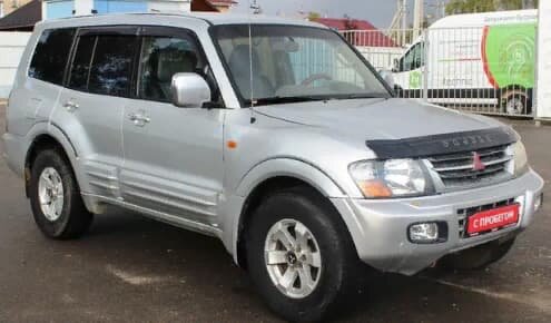 Дефлектор капота (мухобойка) Mitsubishi Pajero 3 с 1998-2006г.в. (Митсубиши Паджеро) ТМ Вип Тюнинг