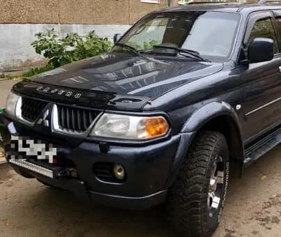 Дефлектор капота (мухобойка) Mitsubishi Pajero Sport (Montero Sport) с 1998-2007 г.в. (Митсубиши Паджеро Спорт) ТМ Вип Тюнинг