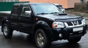 Дефлектор капота (мухобойка) NISSAN NP300 с 2008 г.в. (Ниссан НП300) ТМ Вип Тюнинг